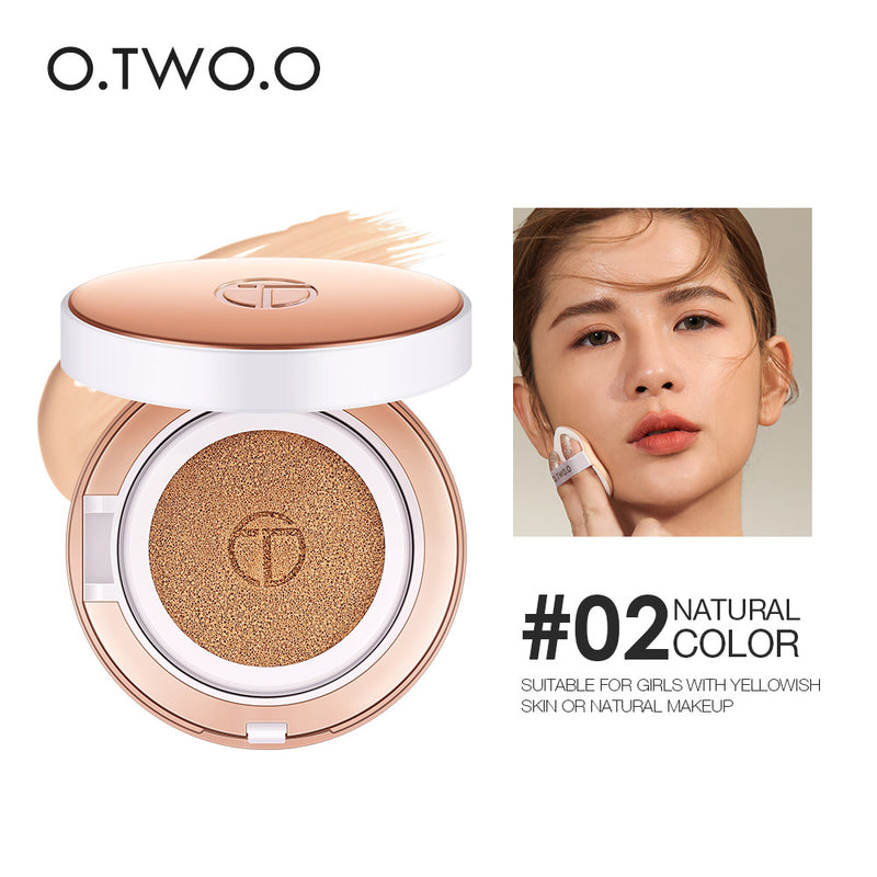 O.TWO.O 2021 New Arrival 2 colors long lasting waterproof Cushion BB & CC Cream with replacement